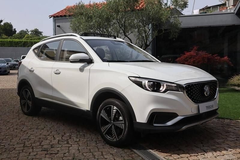 Branco Usado 2021 MG ZS Sedan | € 20.950 (Preço elevado) - Imagem 1/4