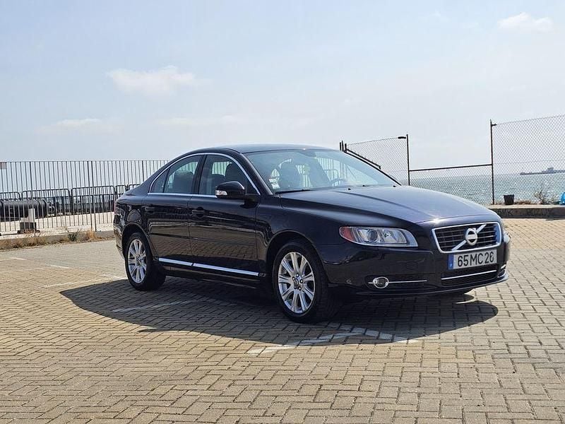 Usado 2011 Volvo S80 Sedan | € 9.950 - Imagem 1/4