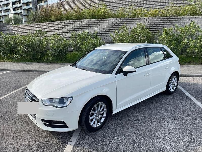 Usado 2014 Audi A3 Attraction Sedan | € 13.500 (Bom preço) - Imagem 1/4