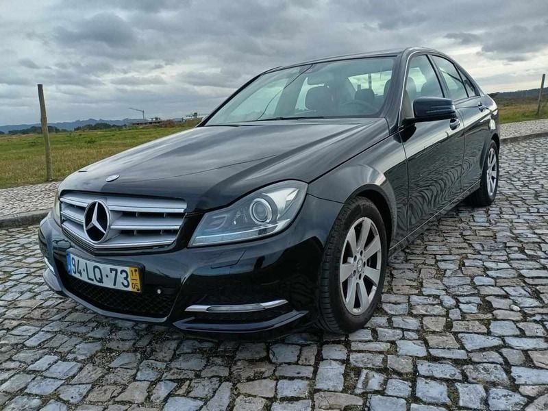 Preto Usado 2011 Mercedes C180 Sedan | € 8.350 (Preço justo) - Imagem 1/4