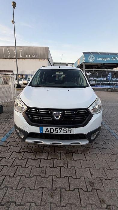 Usado Dacia Lodgy Stepway 2017 Monovolume