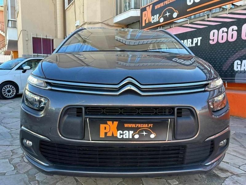 Cinzento Usado 2019 Citroën C4 Picasso PureTech Monovolume | € 18.500 - Imagem 1/4