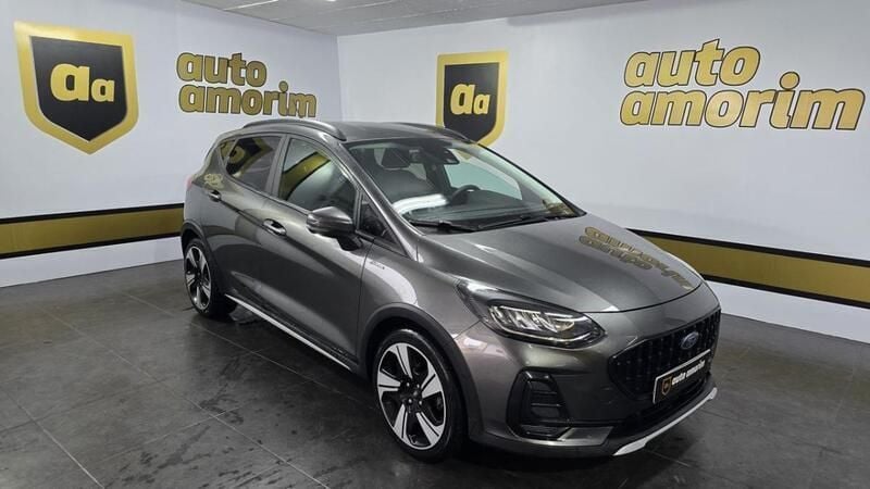 Cinzento Usado 2023 Ford Fiesta Active X Citadino | € 17.500 (Preço justo) - Imagem 1/4