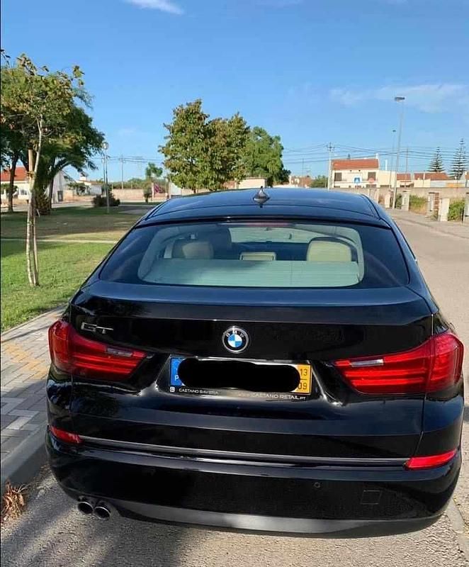 Usado BMW 520 184 HP (135 kW) 2013 Preto Citadino