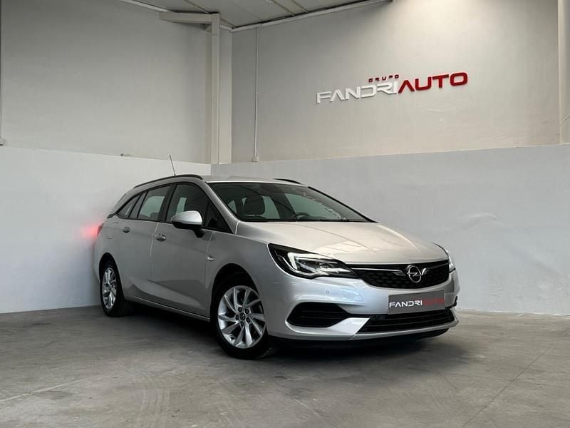 Cinza prata Usado 2020 Opel Astra Design & Tech Carrinha | € 15.900 (Preço justo) - Imagem 1/4