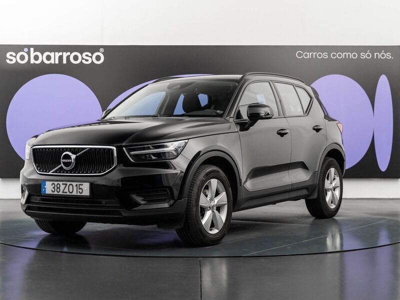 Preto Usado 2019 Volvo XC40 Momentum SUV | € 27.990 (Bom preço) - Imagem 1/4