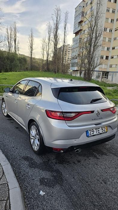 Usado Renault Mégane IV 140 HP (102 kW) 2017 Sedan