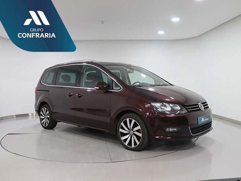 Vermelho Usado 2017 VW Sharan Monovolume | € 24.580 (Preço justo) - Imagem 1/4