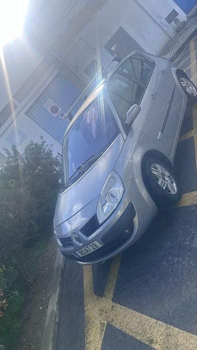 Usado 2006 Renault Mégane II Sedan | € 2.900 (Preço elevado) - Imagem 1/4