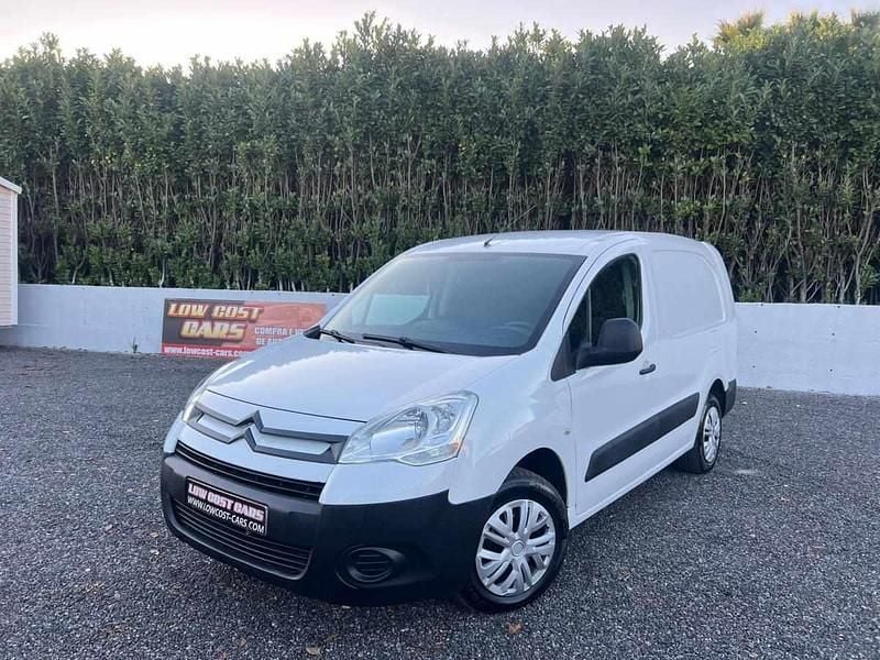 Branco Usado 2011 Citroën Berlingo Monovolume | € 8.990 (Preço justo) - Imagem 1/4