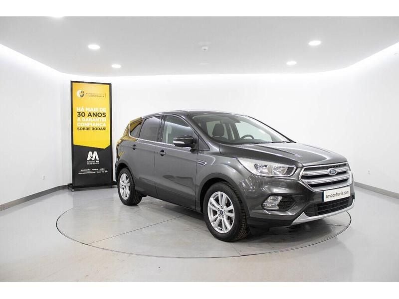 Cinza Usado 2017 Ford Kuga Business Edition SUV | € 15.480 (Preço justo) - Imagem 1/4
