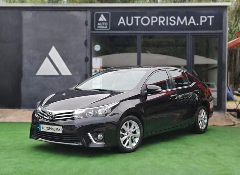 Preto Usado 2015 Toyota Corolla Sedan | € 15.990 - Imagem 1/4