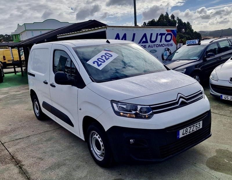 Branco Usado 2020 Citroën Berlingo Monovolume | € 12.900 (Preço justo) - Imagem 1/4