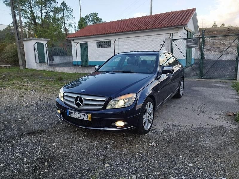 Usado 2007 Mercedes C320 Sedan | € 13.990 (Bom preço) - Imagem 1/4