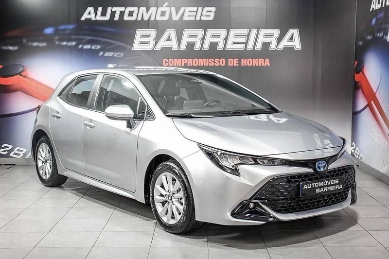 Cinza Novo 2025 Toyota Corolla Comfort Sedan | € 29.500 (Preço justo) - Imagem 1/4