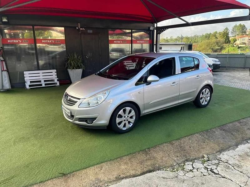 Cinzento Usado 2007 Opel Corsa Citadino | € 4.950 (Preço elevado) - Imagem 1/4