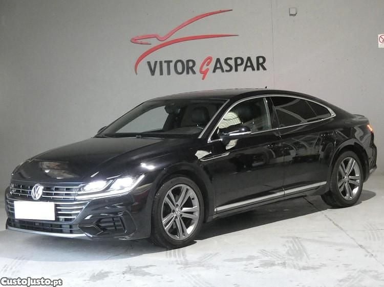Preto Usado 2018 VW Arteon R-line Sedan | € 22.990 (Preço justo) - Imagem 1/1