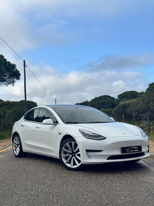 Branco Usado 2020 Tesla Model 3 Long Range Sedan | € 24.990 (Bom preço) - Imagem 1/4