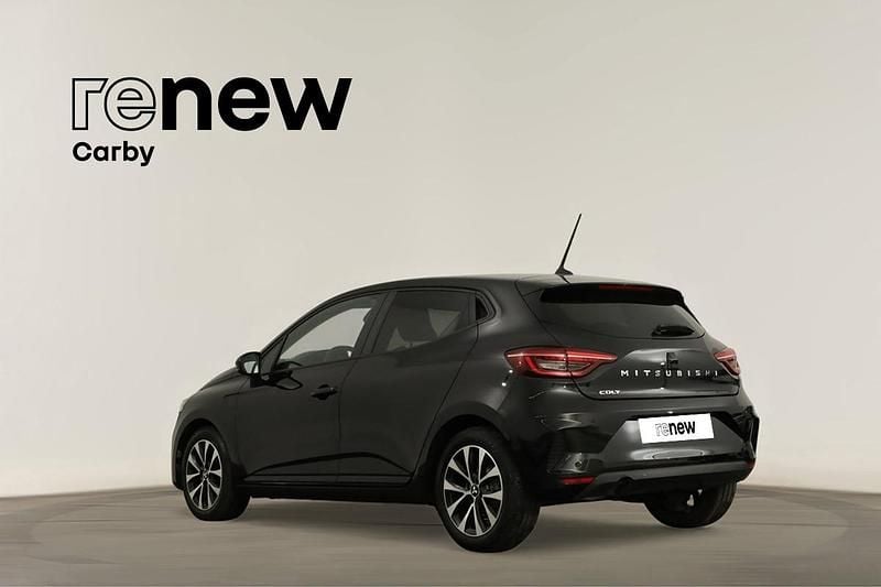 Usado Mitsubishi Colt 91 HP (66 kW) 2024 Preto Citadino