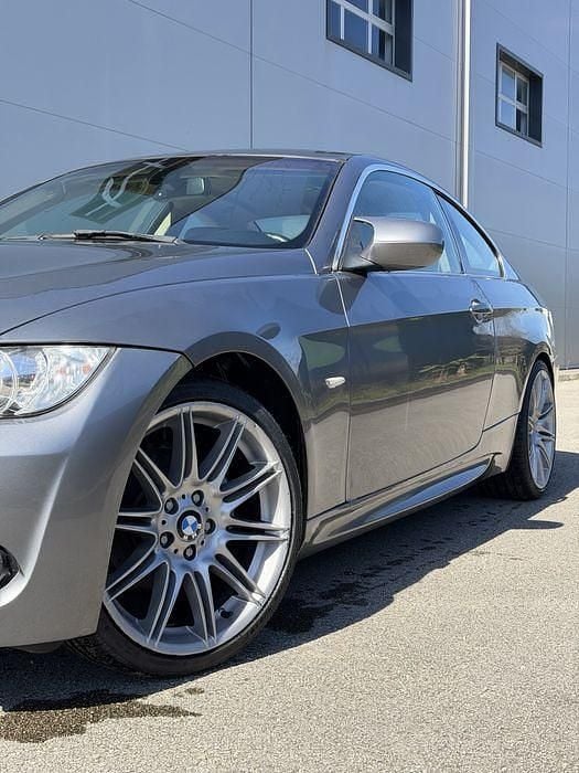 Usado BMW 320 177 HP (130 kW) 2009 Coupé