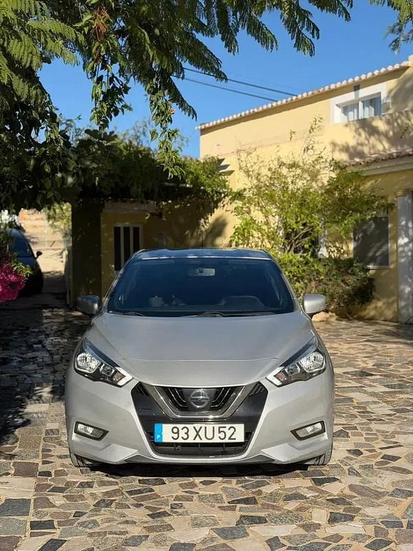 Usado Nissan Micra 70 HP (51 kW) 2019 Cinza Citadino