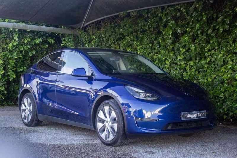 Azul Usado 2024 Tesla Model Y SUV | € 39.500 (Super Preço) - Imagem 1/4