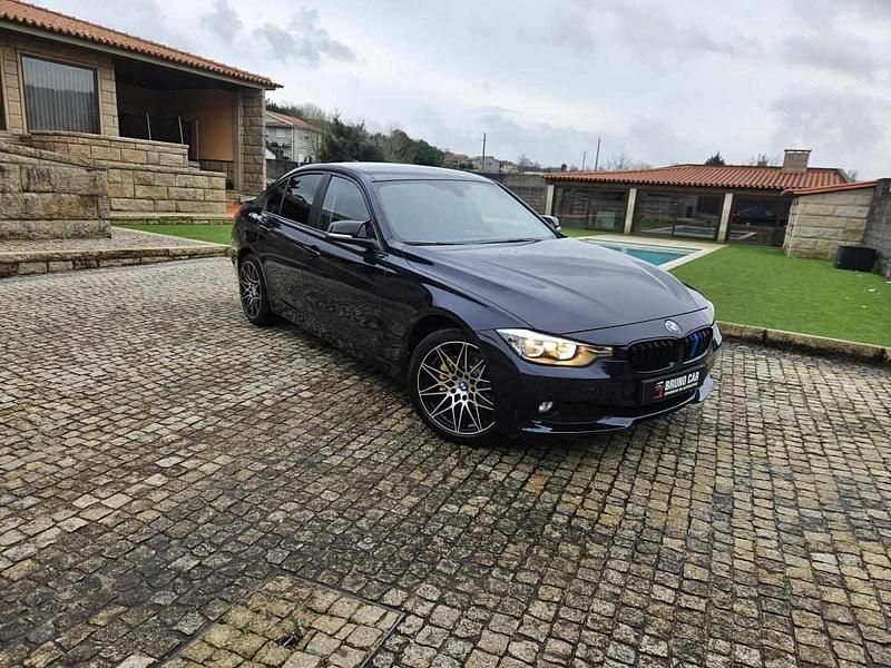 Usado BMW 316 116 HP (85 kW) 2012 Azul Sedan