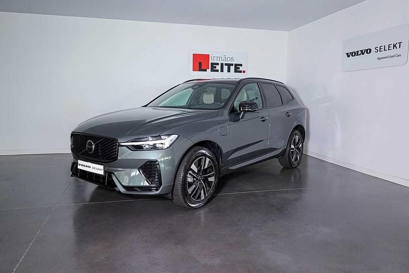 Dourado Usado 2026 Volvo XC60 SUV | € 61.490 (Caro) - Imagem 1/4