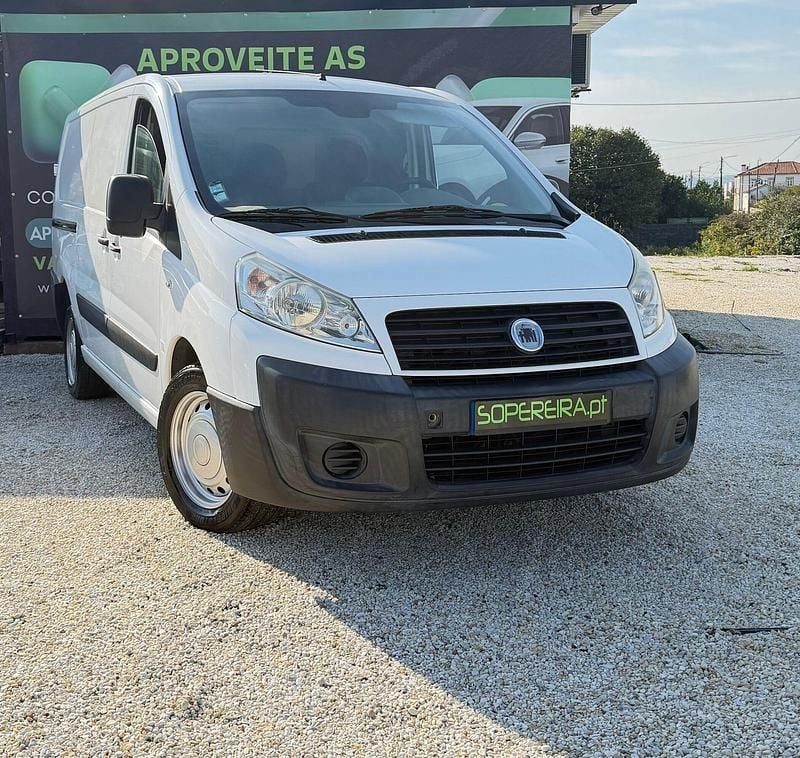 Branco Usado 2009 Fiat Scudo Van | € 9.500 - Imagem 1/4