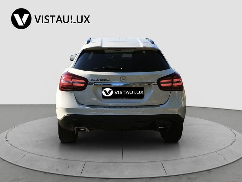 Usado Mercedes GLA180 Urban 109 HP (80 kW) 2017 Branco SUV