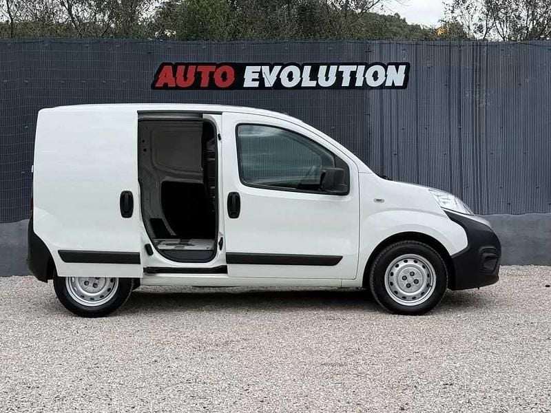 Usado Fiat Fiorino 80 HP (58 kW) 2019 Branco Monovolume