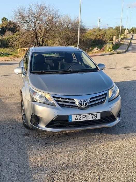 Usado 2014 Toyota Avensis Comfort Carrinha | € 13.450 (Preço justo) - Imagem 1/4