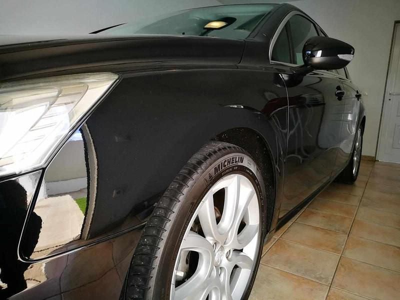 Usado Peugeot 508 140 HP (102 kW) 2011 Preto Sedan