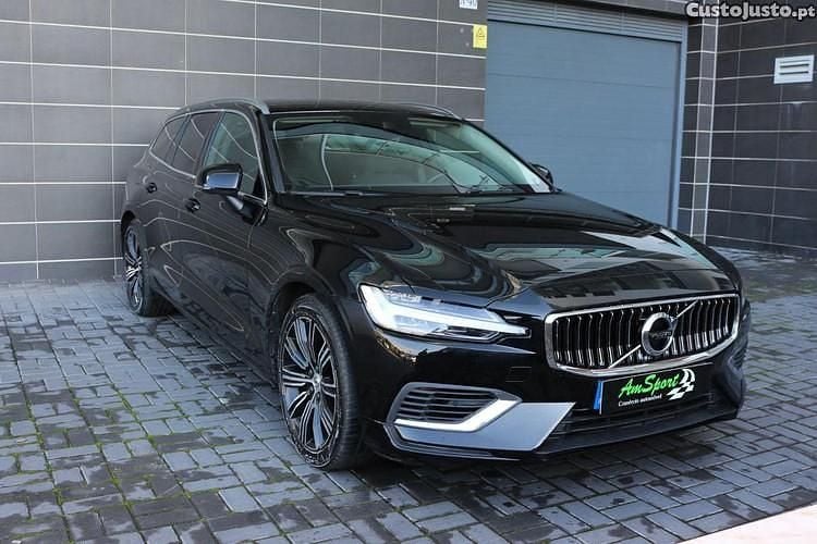 Preto Usado 2021 Volvo V60 Inscription Carrinha | € 25.750 (Preço justo) - Imagem 1/1