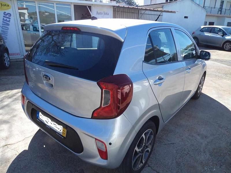 Usado Kia Picanto 69 HP (50 kW) 2017 Cinzento Citadino
