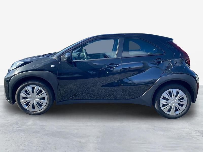 Usado Toyota Aygo X X-play 72 HP (52 kW) 2024 Preto (desconhecido) SUV