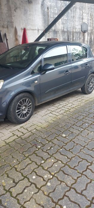 Usado 2007 Opel Corsa Sedan | € 4.000 (Preço justo) - Imagem 1/4