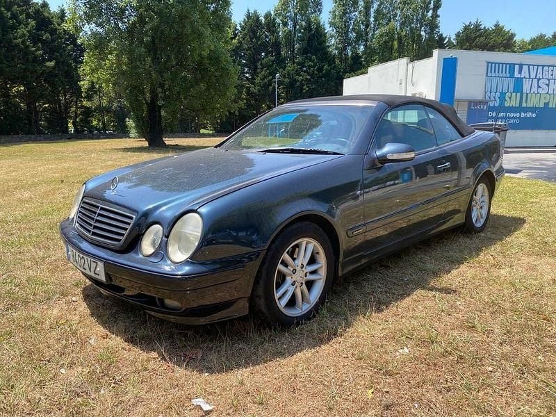 Usado 2002 Mercedes CLK200 Cabrios | € 5.450 (Bom preço) - Imagem 1/4