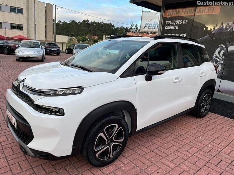 Branco Usado 2023 Citroën C3 Shine Citadino | € 19.750 (Caro) - Imagem 1/1