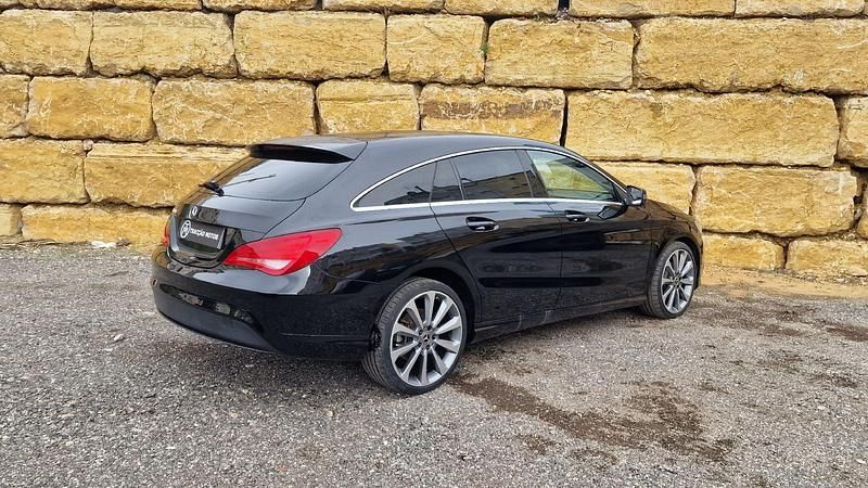 Usado Mercedes CLA200 Shooting Brake 136 HP (100 kW) 2016 Preto Carrinha