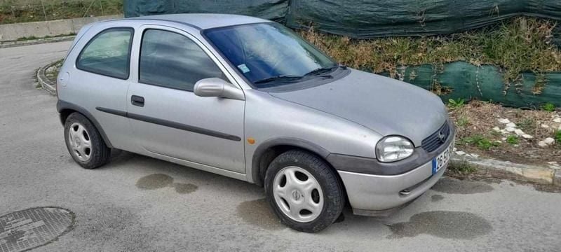 Cinzento Usado 2000 Opel Corsa Carrinha | € 1.200 (Preço justo) - Imagem 1/4