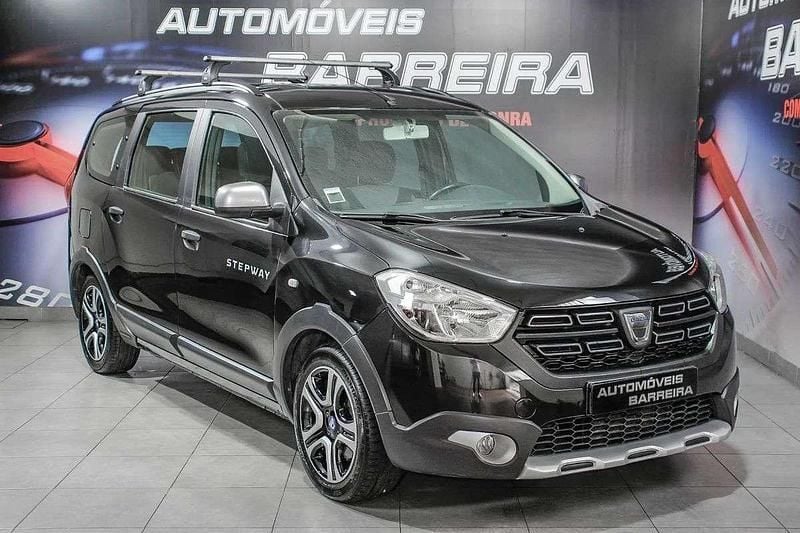 Preto Usado 2019 Dacia Lodgy Stepway Monovolume | € 13.900 (Bom preço) - Imagem 1/4