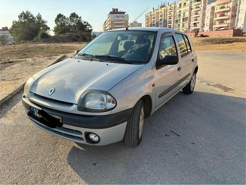 Usado 2001 Renault Clio II Sedan | € 1.500 (Preço justo) - Imagem 1/4