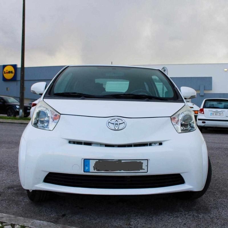 Branco Usado 2009 Toyota iQ Citadino | € 6.500 (Super Preço) - Imagem 1/4