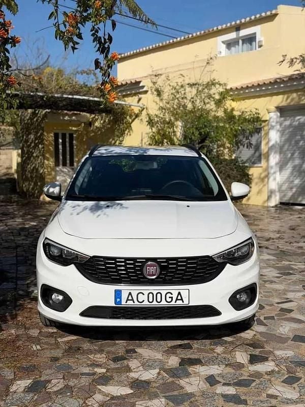 Usado Fiat Tipo 95 HP (69 kW) 2020 Branco Carrinha