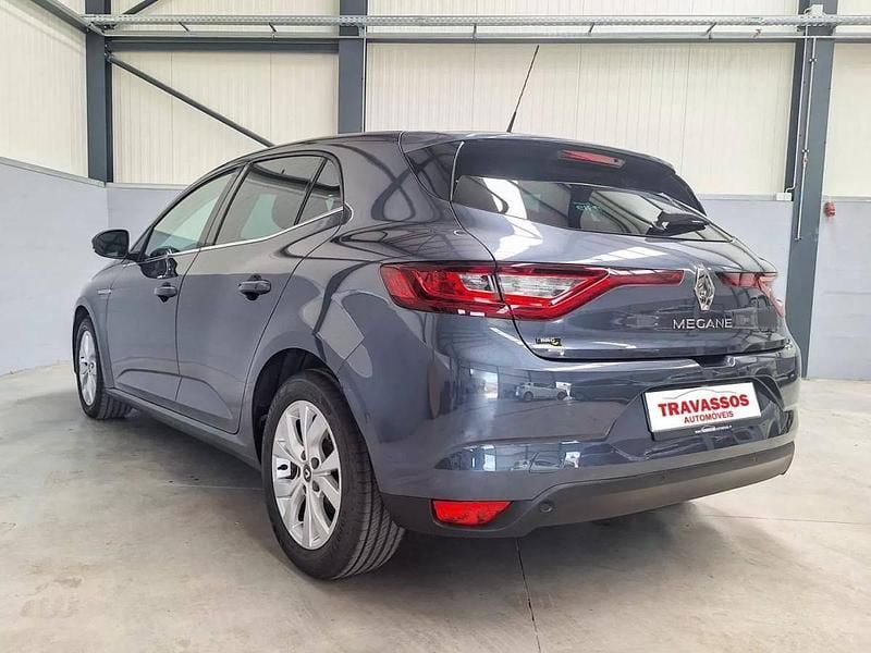 Usado Renault Mégane IV LIMITED 115 HP (84 kW) 2019 Cinzento