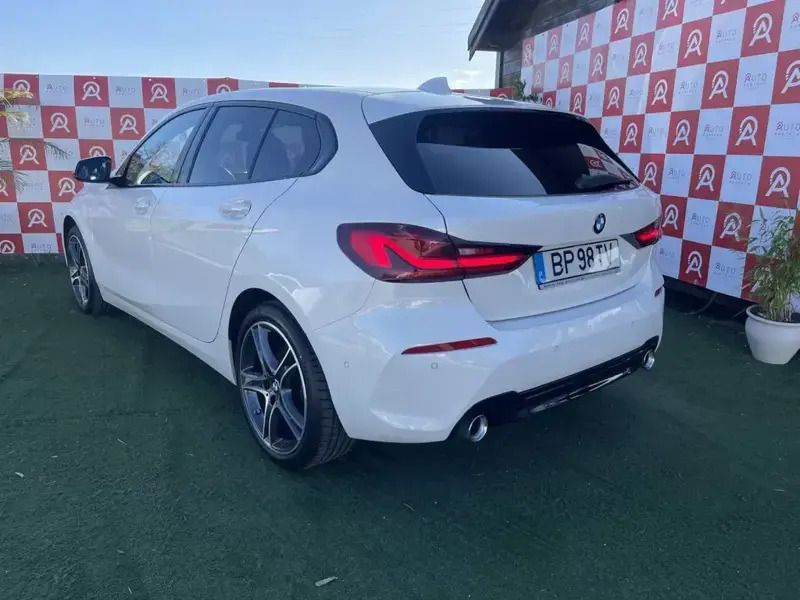 Usado BMW 118 Sport Line 150 HP (110 kW) 2021 Branco Citadino