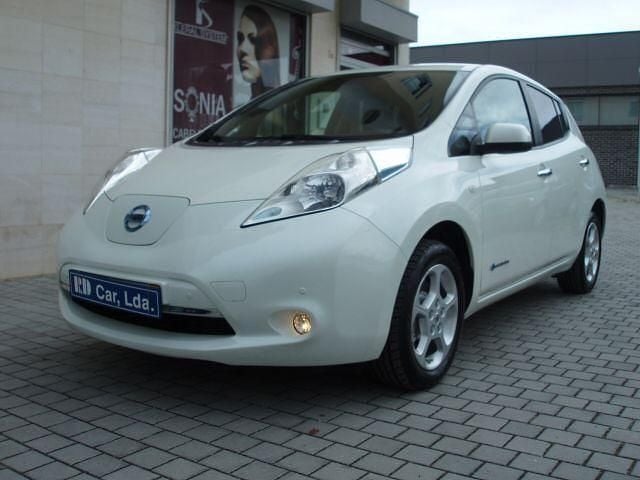 Branco Usado 2015 Nissan Leaf Acenta Citadino | € 6.950 - Imagem 1/4
