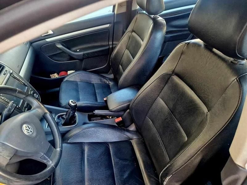 Azul Usado 2004 VW Golf IV Citadino | € 5.500 (Preço elevado) - Imagem 1/4