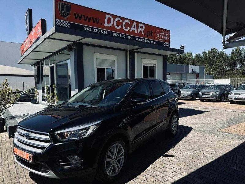 Preto Usado 2018 Ford Kuga Business Edition SUV | € 18.950 (Caro) - Imagem 1/4